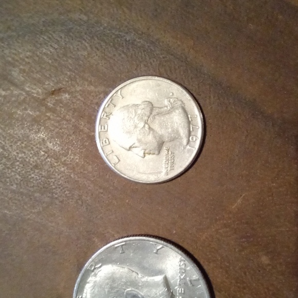 1977 Vintage Currency Birth Set - Picture 4 of 8